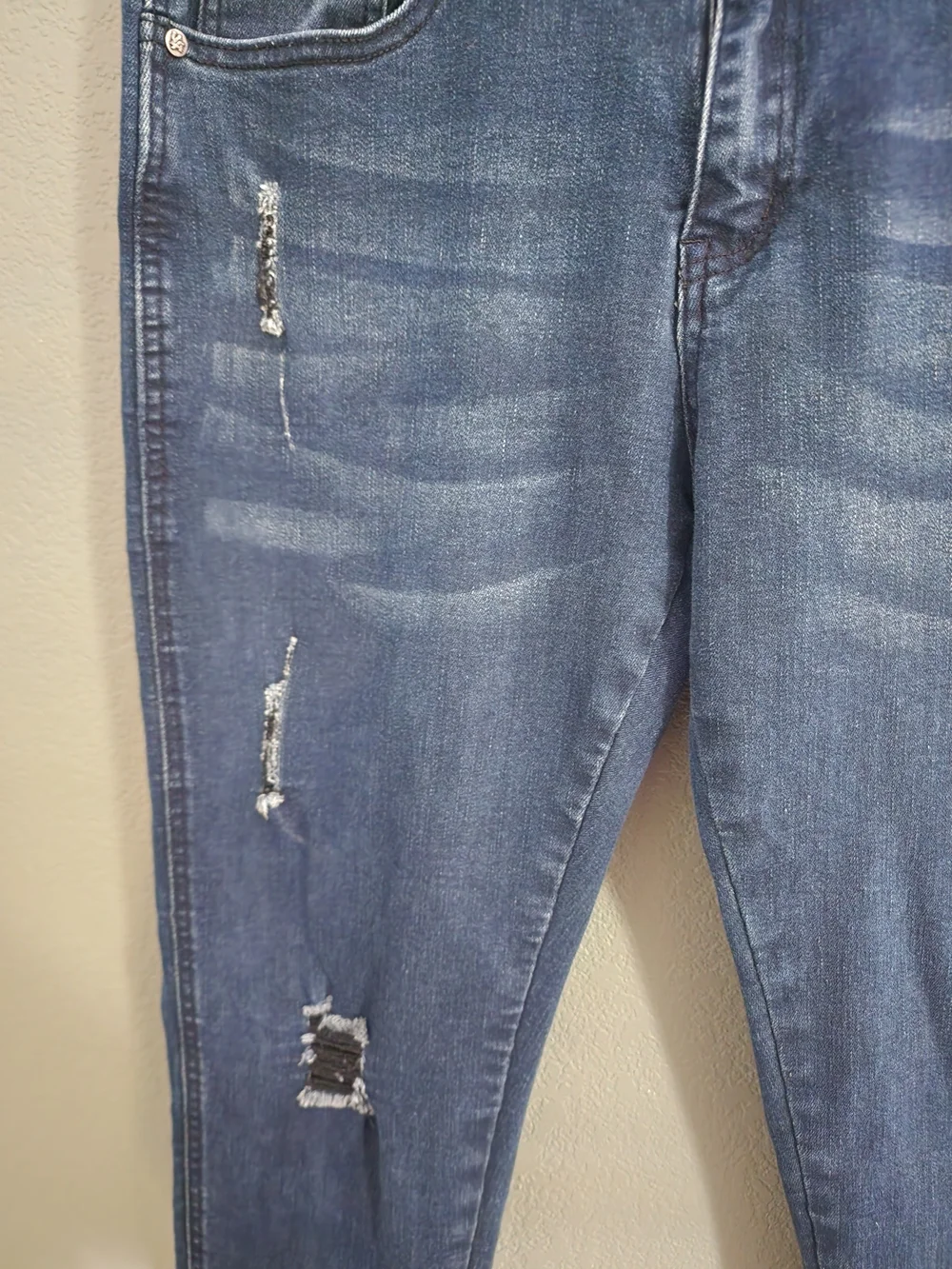 Men's Slim Fit Dark Blue Distressed Jeans